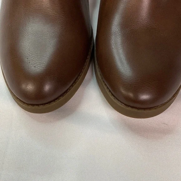 Time and Tru Brown Ankle Booties with Zipper - Picture 4 of 9